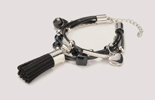 Bracelet cordon en cuir noir 3104159 avec breloques