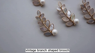 Broche Vintage en Forme de Branche